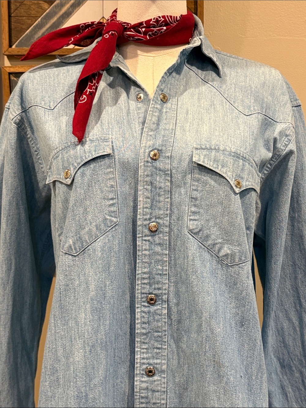 Vintage Ralph Lauren Western 80s Light Blue Denim Silver Snap Top size 8 *As-Is* - Picture 3 of 14
